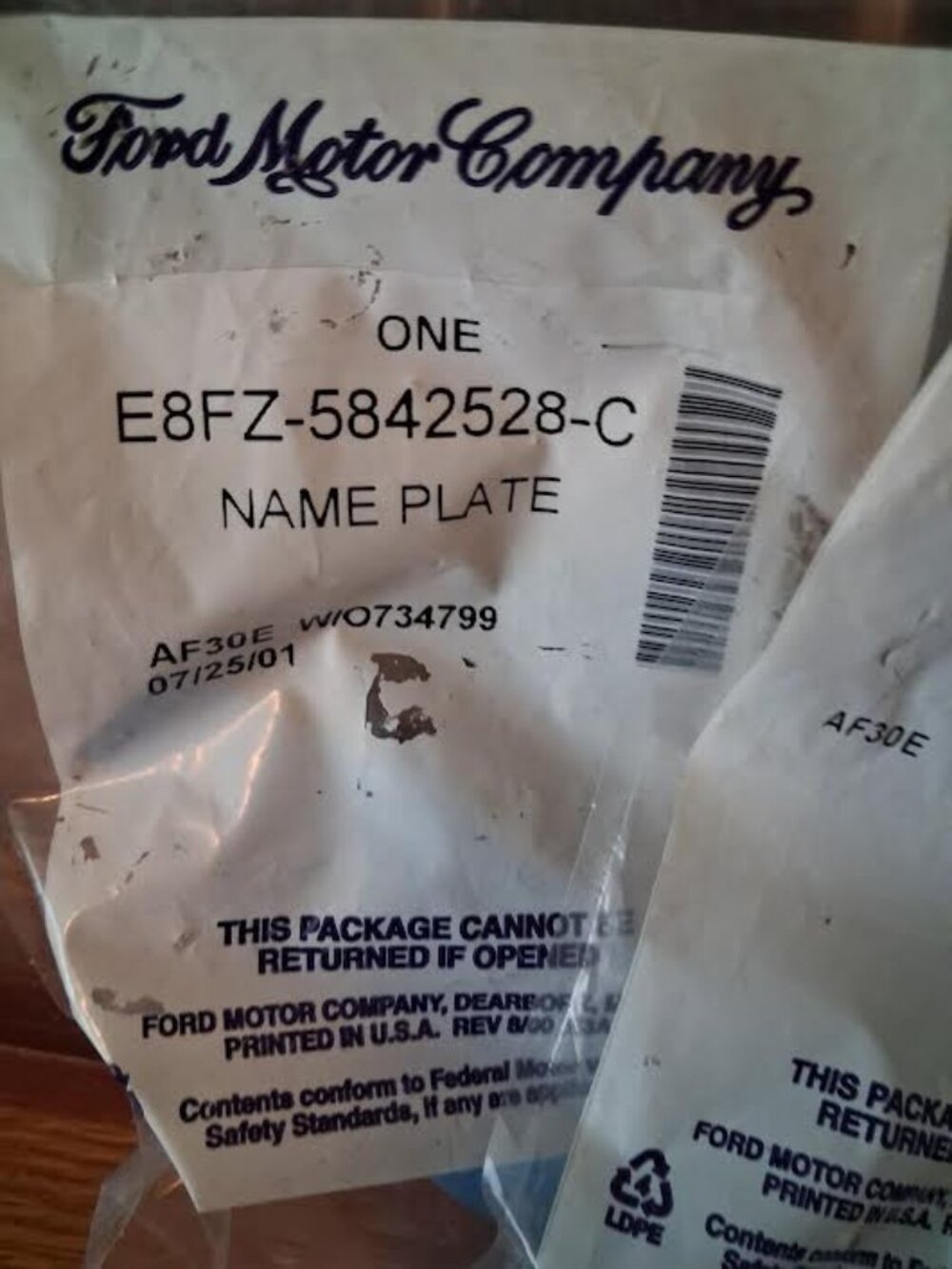 E8FZ-5842528-C New OEM Emblem In Bag (discontinued Emblem)